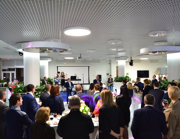 «Универсальный» зал - Комплекс отдыха «Бекасово»